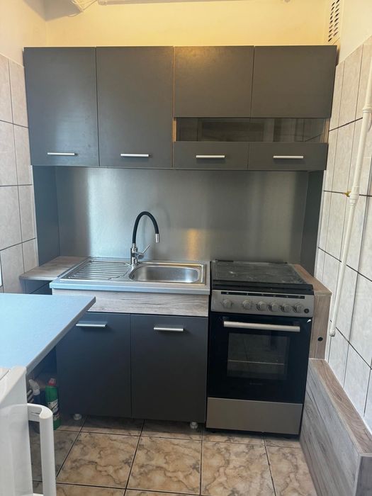 Vând Garsonieră 32mp etaj intermediar