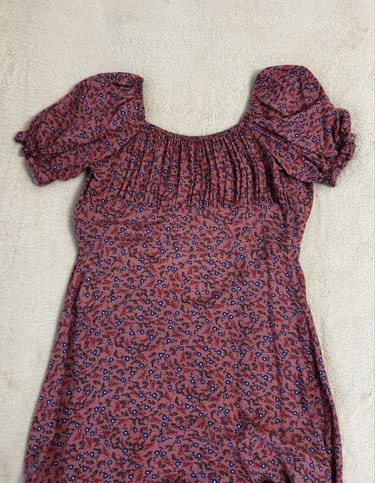 Продам женские платья