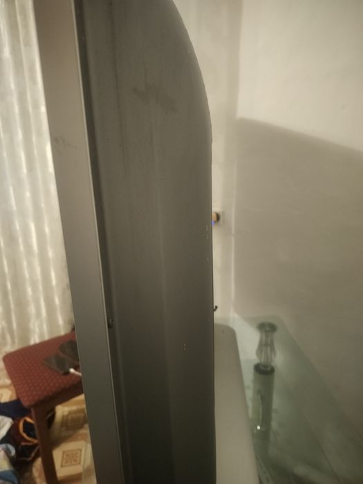 Срочно продам телевизор