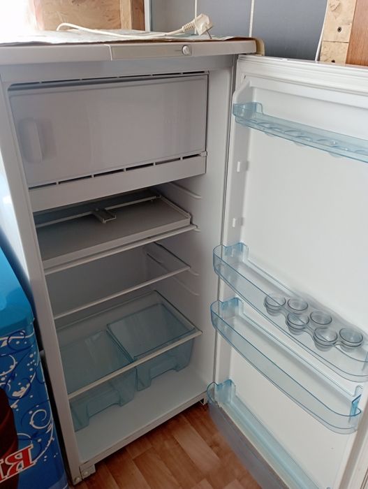 Продам  холодильни "Бирюса",