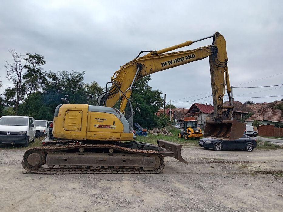 Devanzare excavator New Holland,Kobelco 235 sr