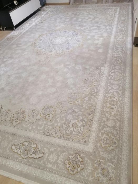 Продам большой ковер 5*2,9 метра