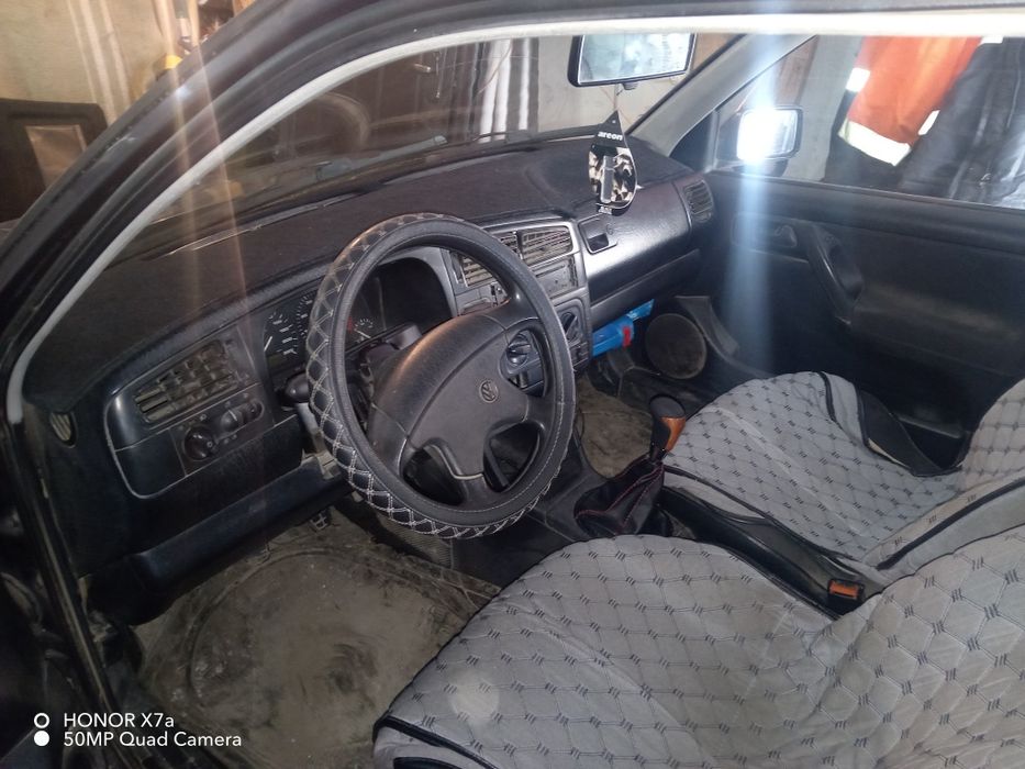 Продаётся гольф3 1.8моно