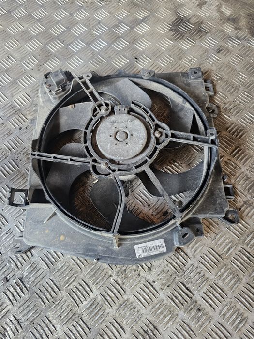 Electroventilator 1.2 b renault clio 3 8200748439