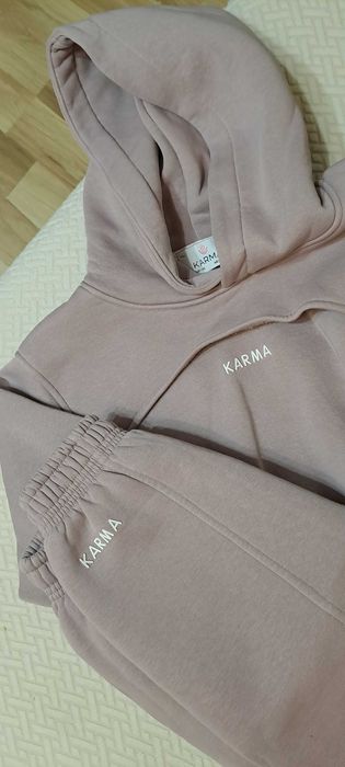 Спортен екип "Карма"