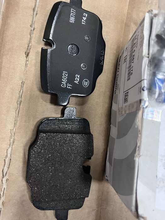 Дискове и накладки за G05 BMW X5 2020