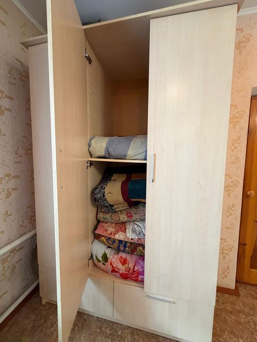 Трехдверный шкаф  гардероб