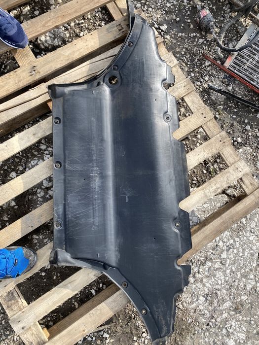 Кора под мотор за Ауди А4 А5 Audi A5 A4 2009-12г 8k0883821 af
