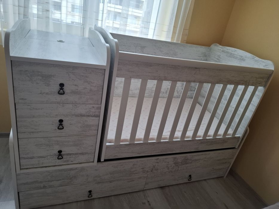 Бебешка трансформираща се кошара