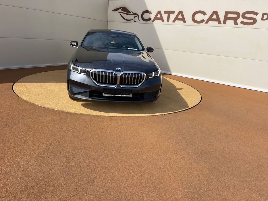BMW Seria 5 Bmw 530e, 299CP, LED, Piele, Distronic, Camera, Keyless, Ambientale