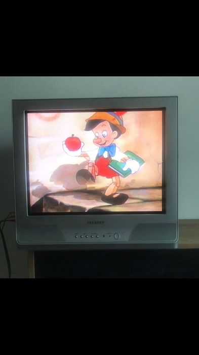 Отлично работещ телевизор Samsung кинескоп от по новите модели