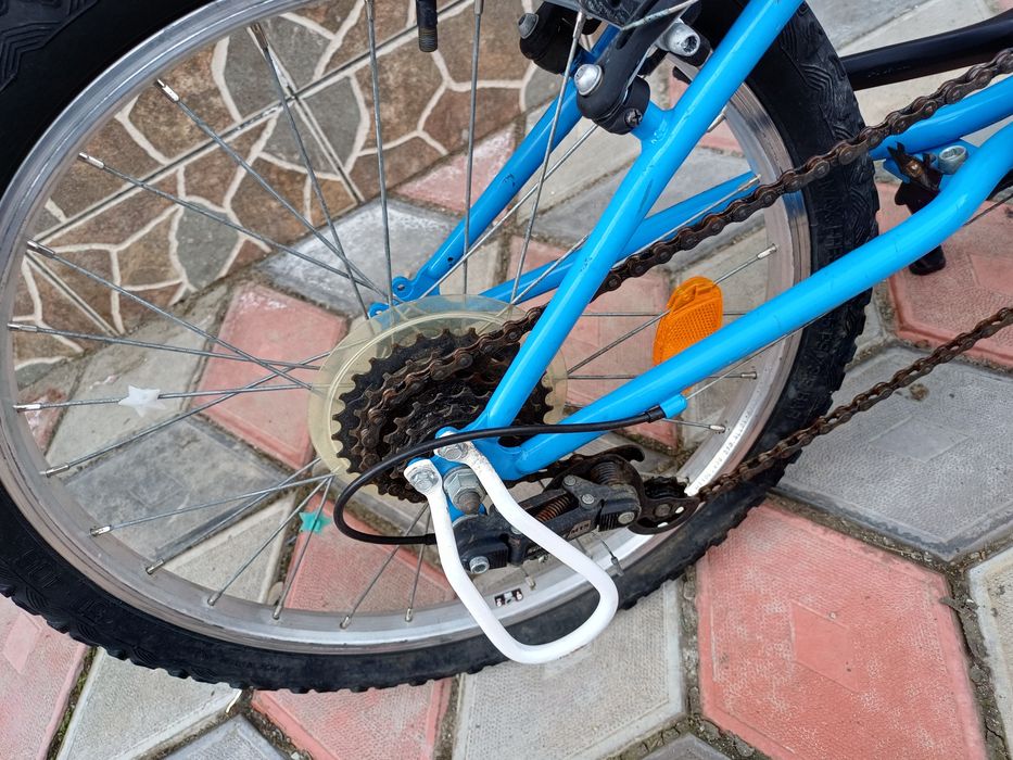 Bicicleta de copii B-TWIN cu roti de 20 inch