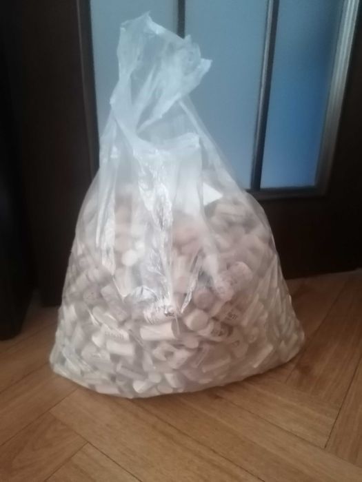 1000 de dopuri de pluta