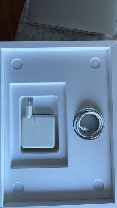 MacBook Pro M1 • 8GB / 256GB • Отлично състояние