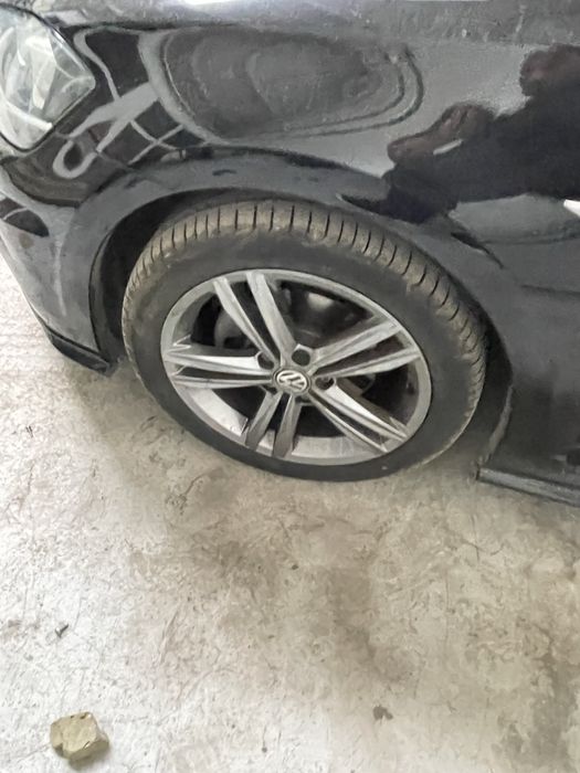 Dezmembrez/ Dezmembrari  Vw Golf 7 R line