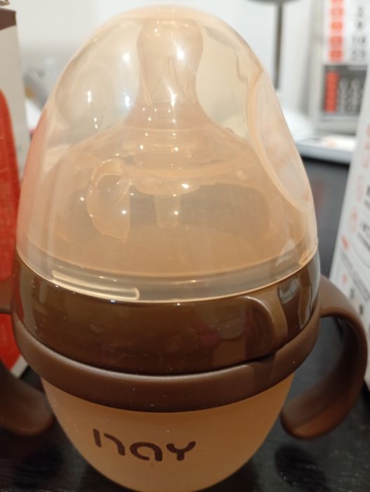 Бебешки шишета от  0 до  3 месечна възраст