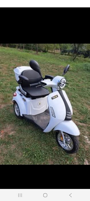Vand scuter electric