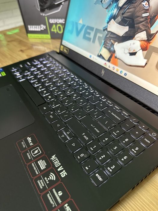 Игровой Nitro V15 на 16 ОЗУ DDR5 и 512 SSD