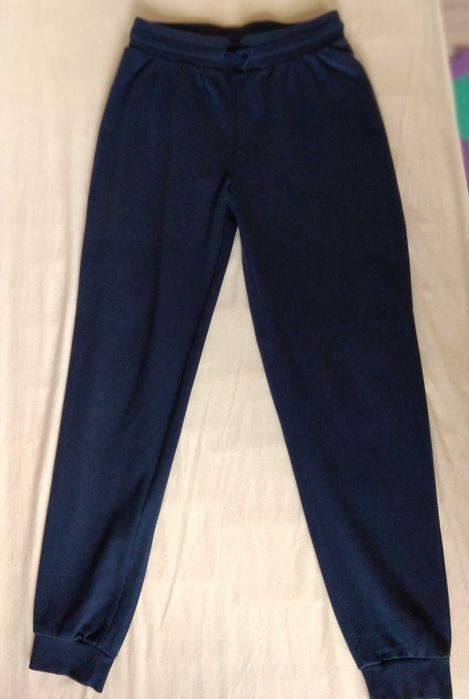 Черни дънки размер 164 и сиви дънки размер 158 за момче