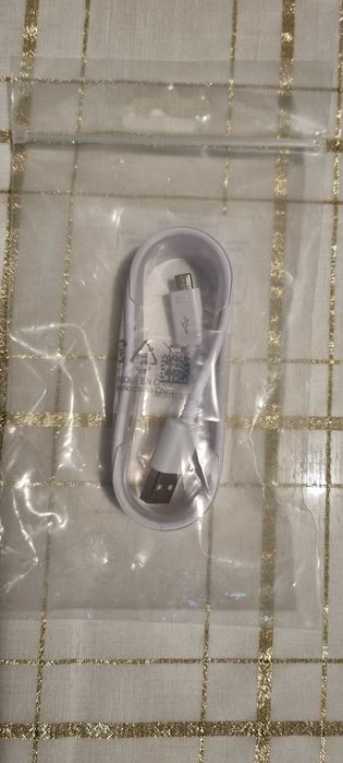 Vând cablu de date Samsung, nou, USB la Micro-USB, 2 A, 1,5 m, alb.