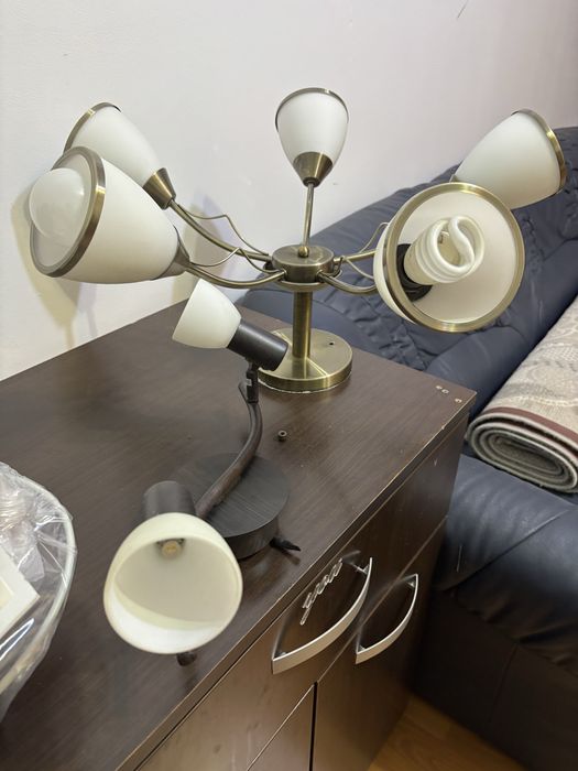 Lustre mai multe modele