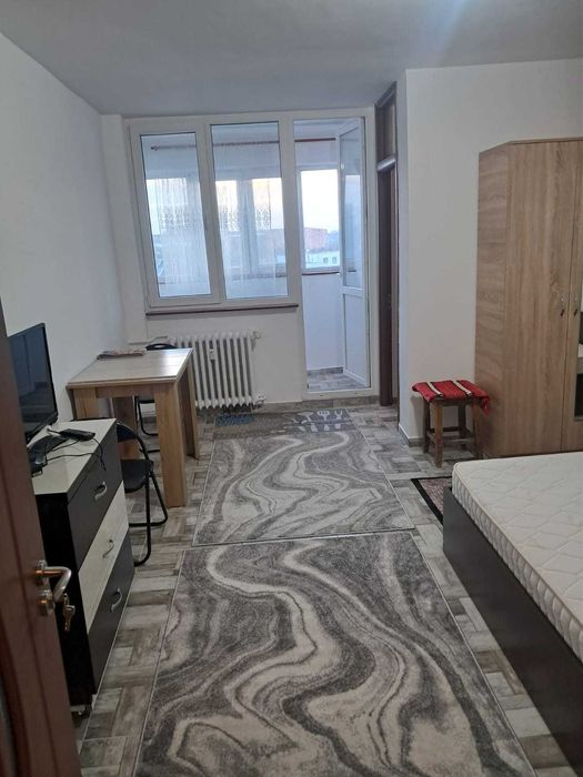 Propietar inchiriez garsoniera metrou Costin Georgian