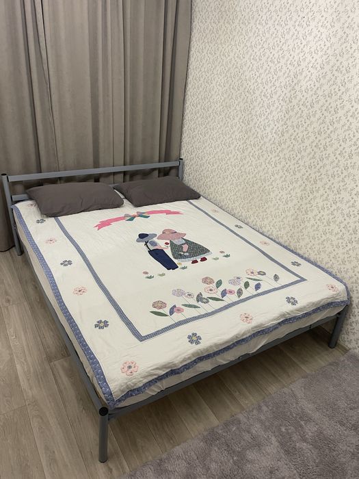 Кровать двуспальная