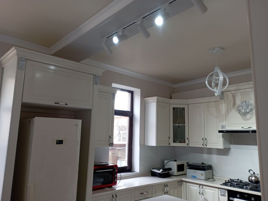 Натяжные потолки