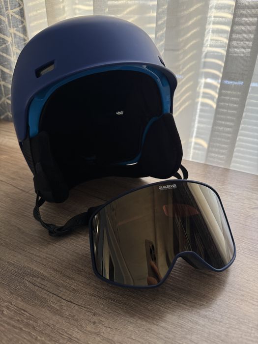 Продам шлем с горнолыжными очками