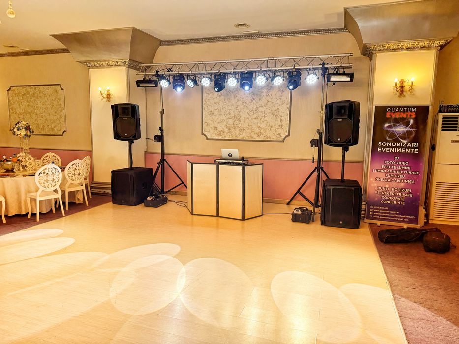 DJ - Fotograf - Cameraman - Sonorizare - Efecte Lumini - Fum Greu