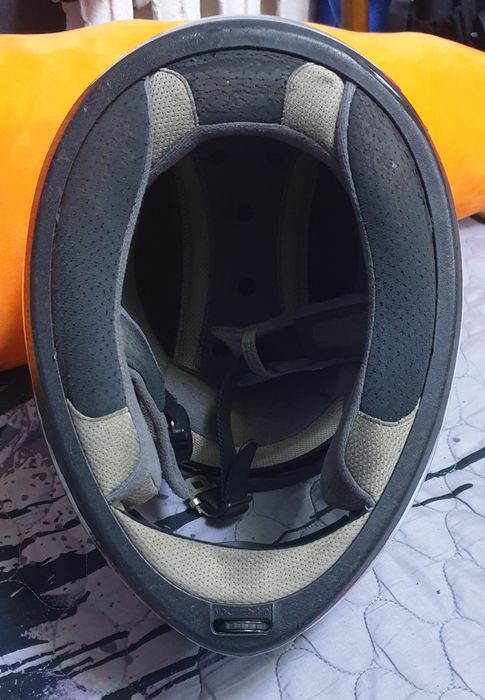 Продаётся Мотошлем "Racer"