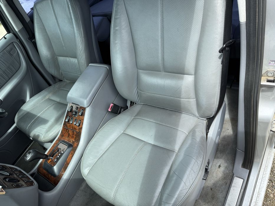 На части МЛ320 ML320 ролбар степенки сив кожен салон Мерцедес Mercedes