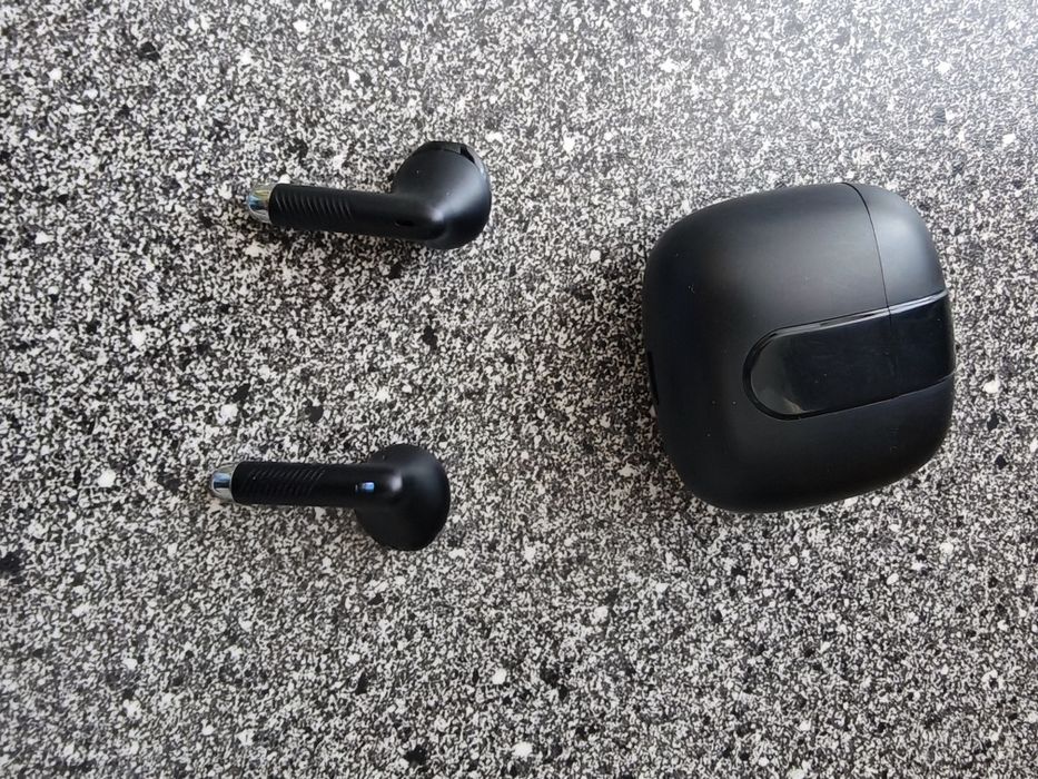 Vând căști wireless Bluetooth cu garanție
