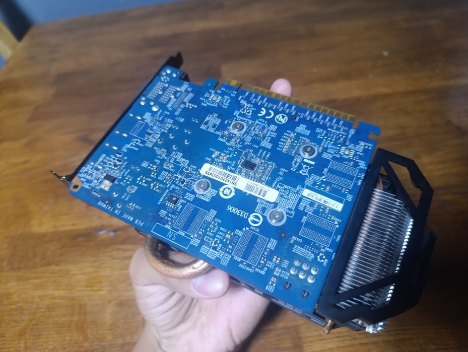 Видеокарта Gigabyte GeForce GTX 750 Ti 2GB (WindForce)