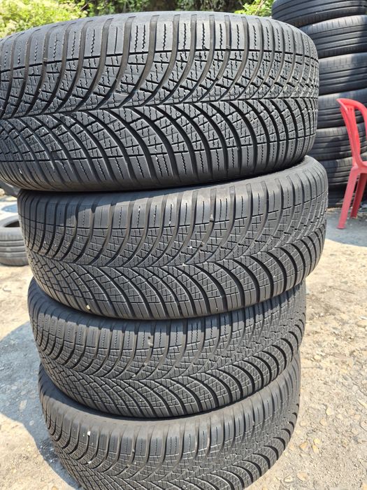 4бр. 235 55 19 Goodyear всесезонни.