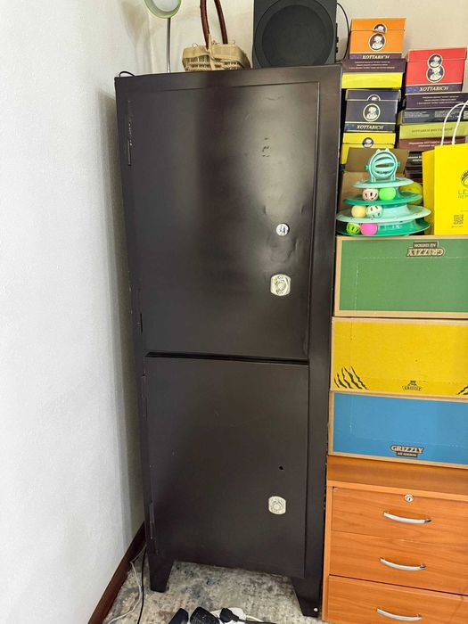 Сейф сотилади котта икта хонали