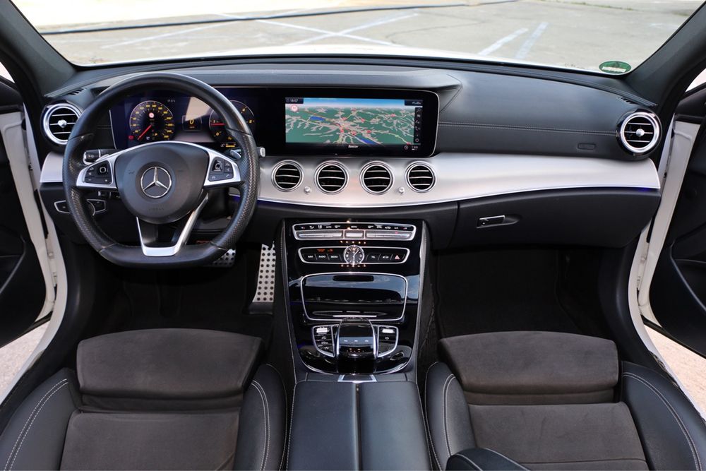 Mercedes E220d 2018 Packet AMG / 2.0 194cp / Panoramic / VirtualCockpit / Euro6