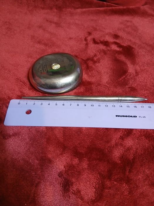 Vechi pix cu suport argintat pentru birou