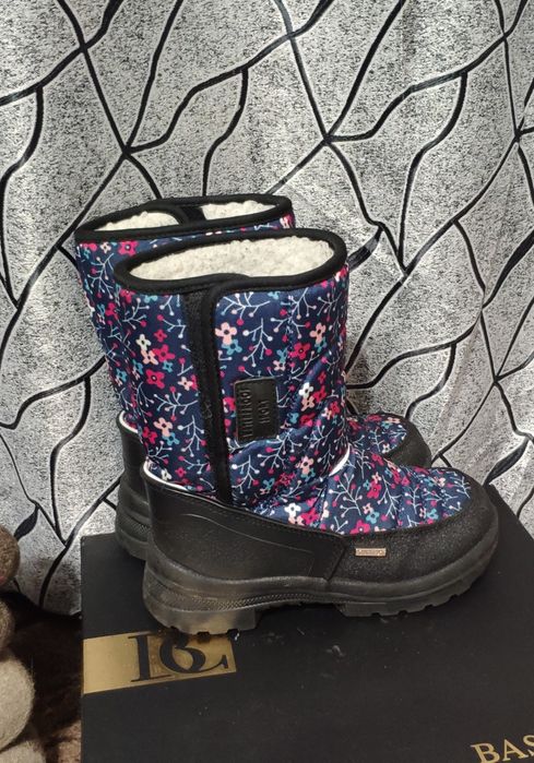 Зимние сапоги. Размер 31/32.