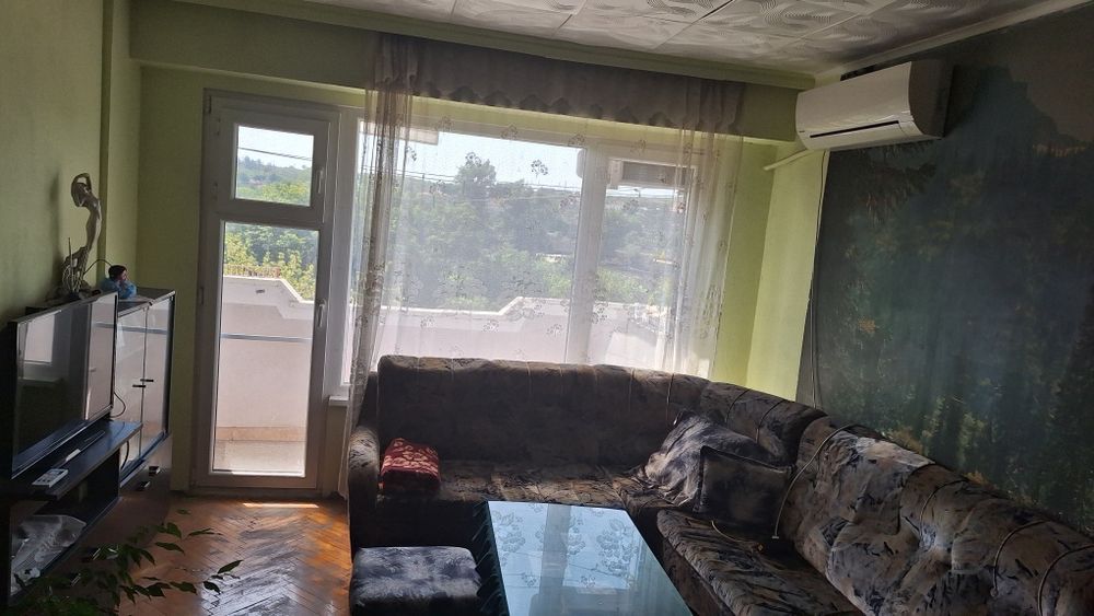 Продава се Тристаен апартамент в Симеоновград - 100 кв.м за 332 €/кв.м - Снимка #1