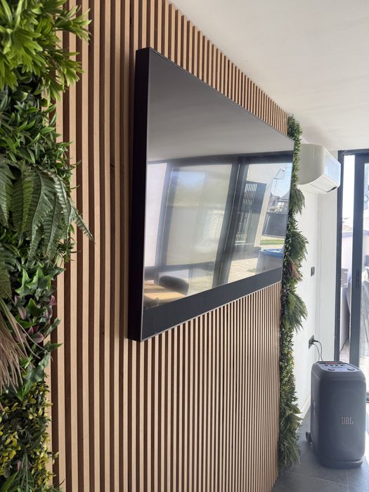 Televizor smart  138 cm