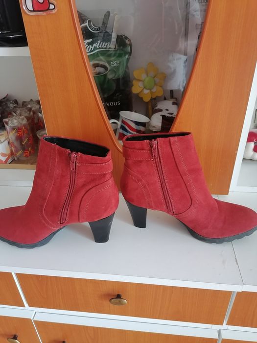 Ghete damă (mărimea 40)