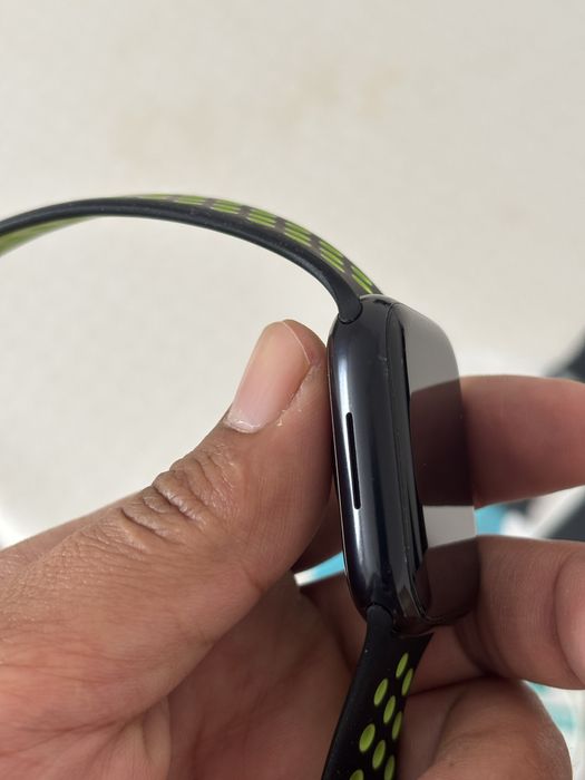 Продам Apple Watch series 7 45mm