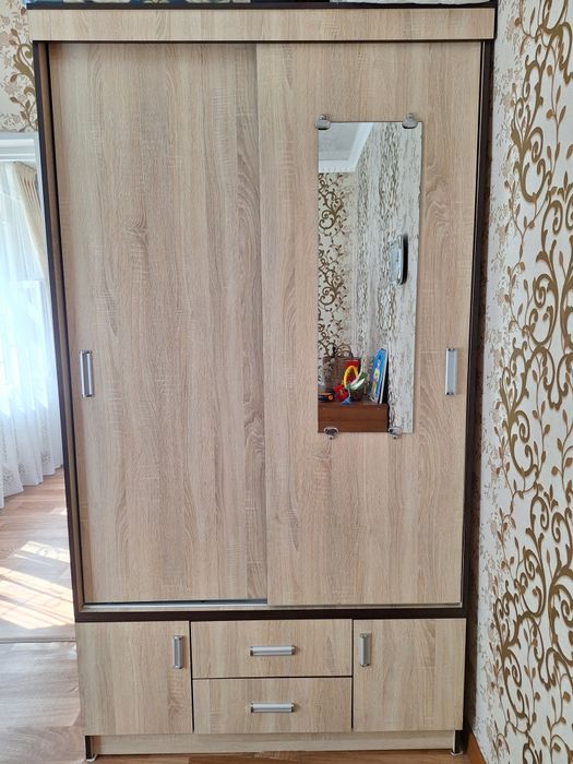 Продаётся шифонер.