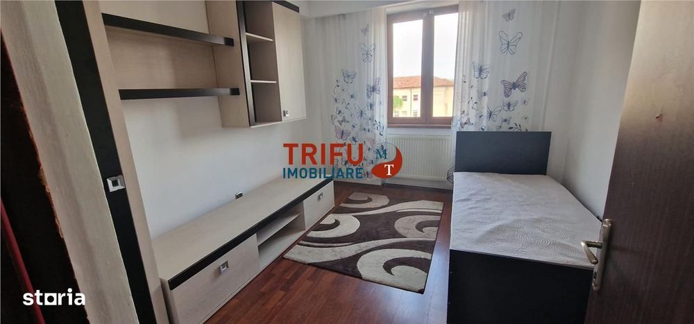 Apartament 3 camere de inchiriat zona Centru