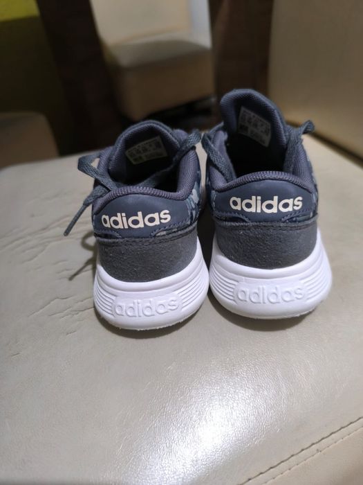Vand pantofi adidas