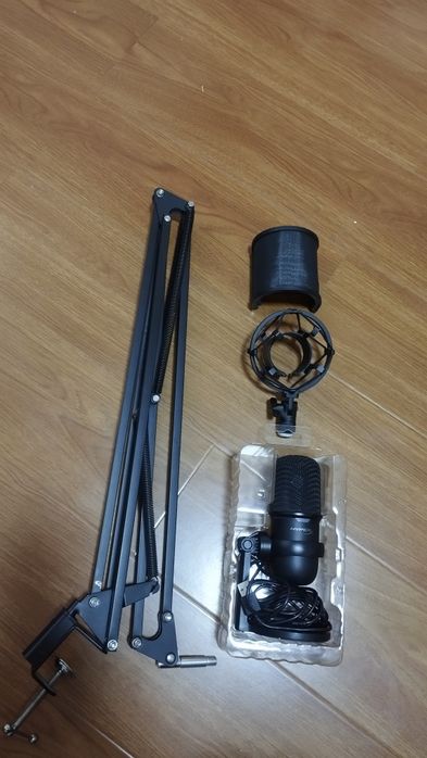 HyperX Solocast + пантограф + паук + поп-фильтр