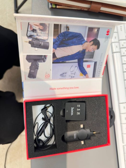 Hoco Selected Stream Wireless Microphone With 3 in 1 Receiver