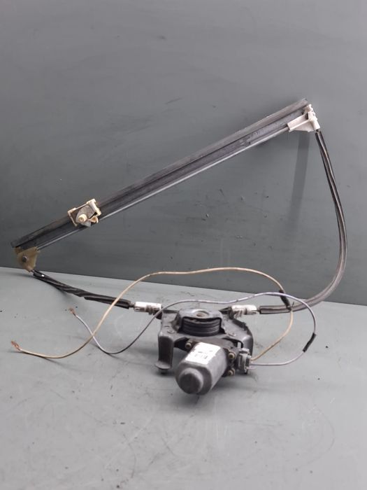 Macara geam stanga fata 400733 T7 Renault Scenic 2002
