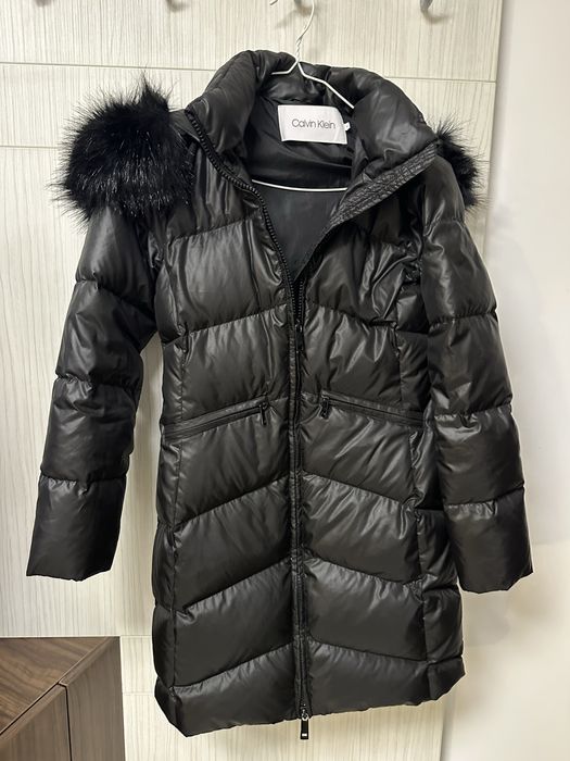 100% Оригинално дамско черно дълго зимно яке с качулка Calvin Klein